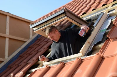 Pose de fenêtres de toit Velux à Lacabarède